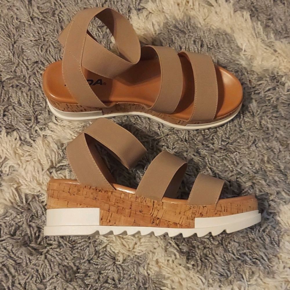 NWOB Soda sandles